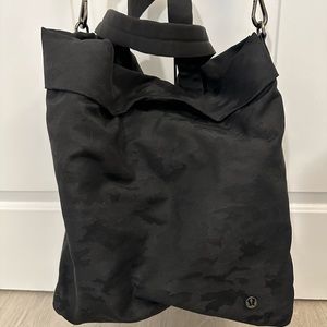 Lululemon Weekend Bag 30L